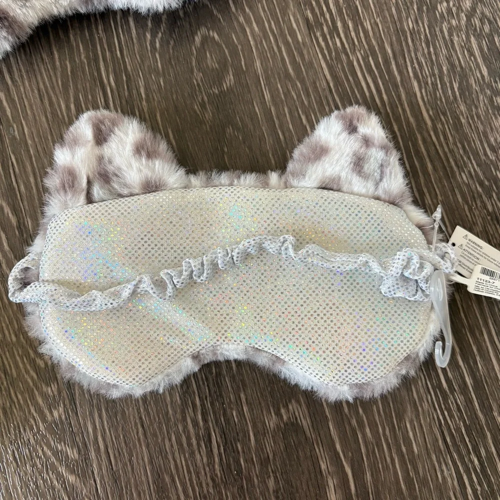 Claires 99 back dimensions